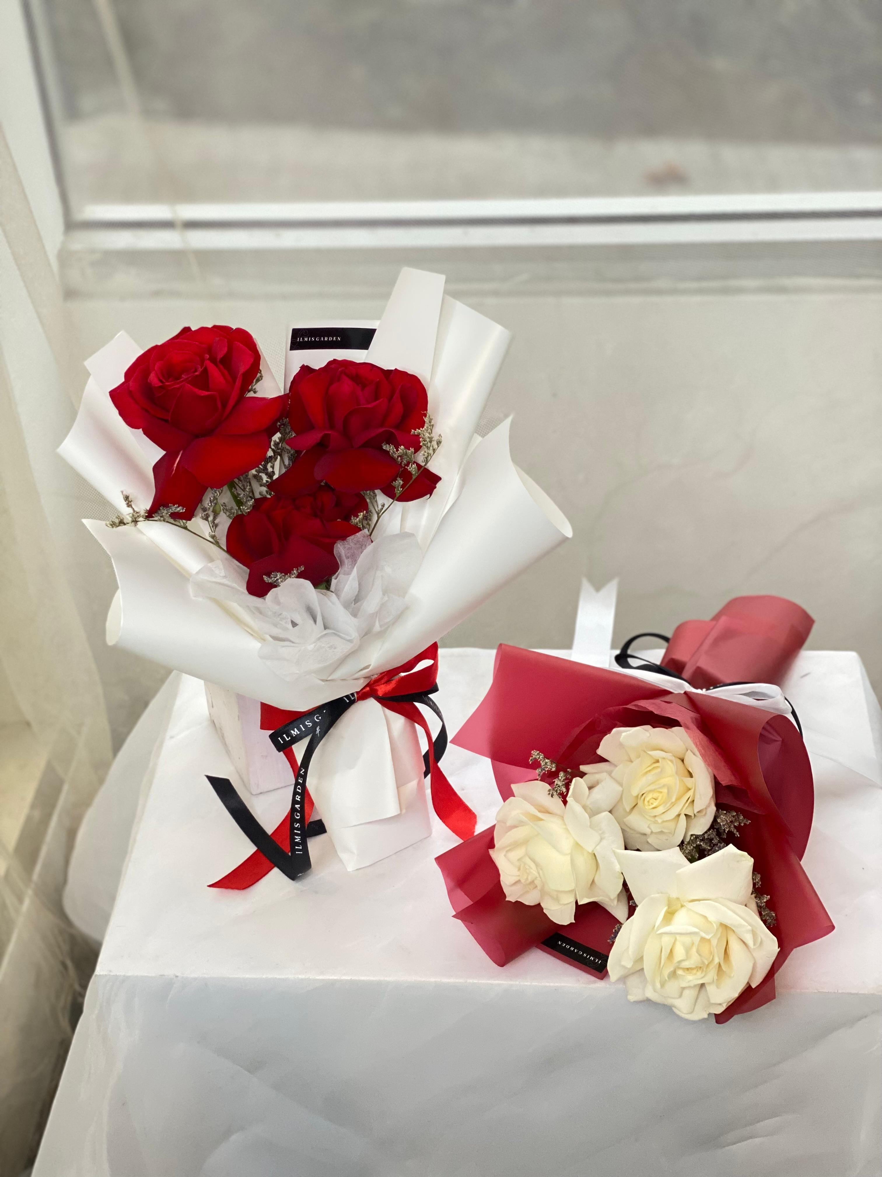 Petite Rose Bouquet